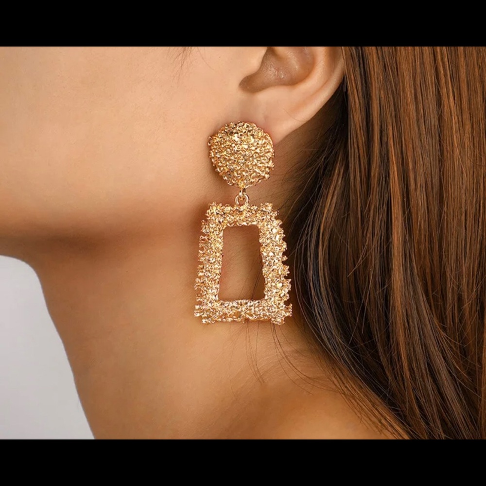 FREE ADD ON//Brand new earrings - gold silver rose